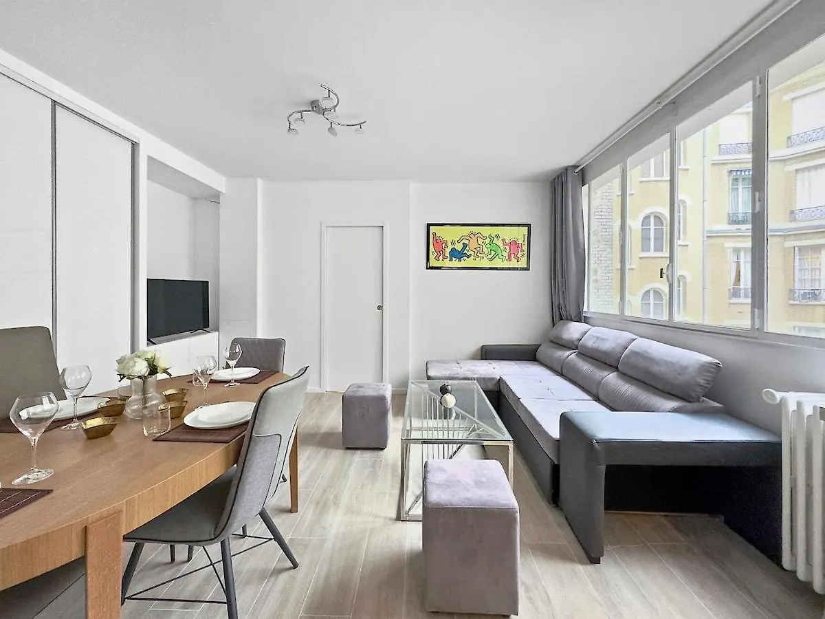 Charming Apartment 4P- Eiffel Tower Face París 0*,